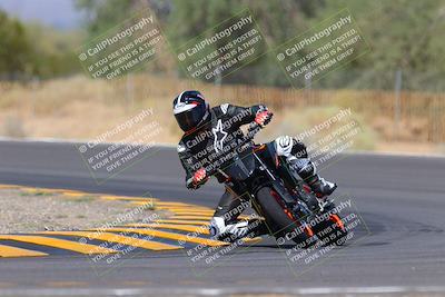 media/Oct-03-2022-Moto Forza (Mon) [[5f077a3730]]/Intermediate Group/Session 3 (Turn 3)/